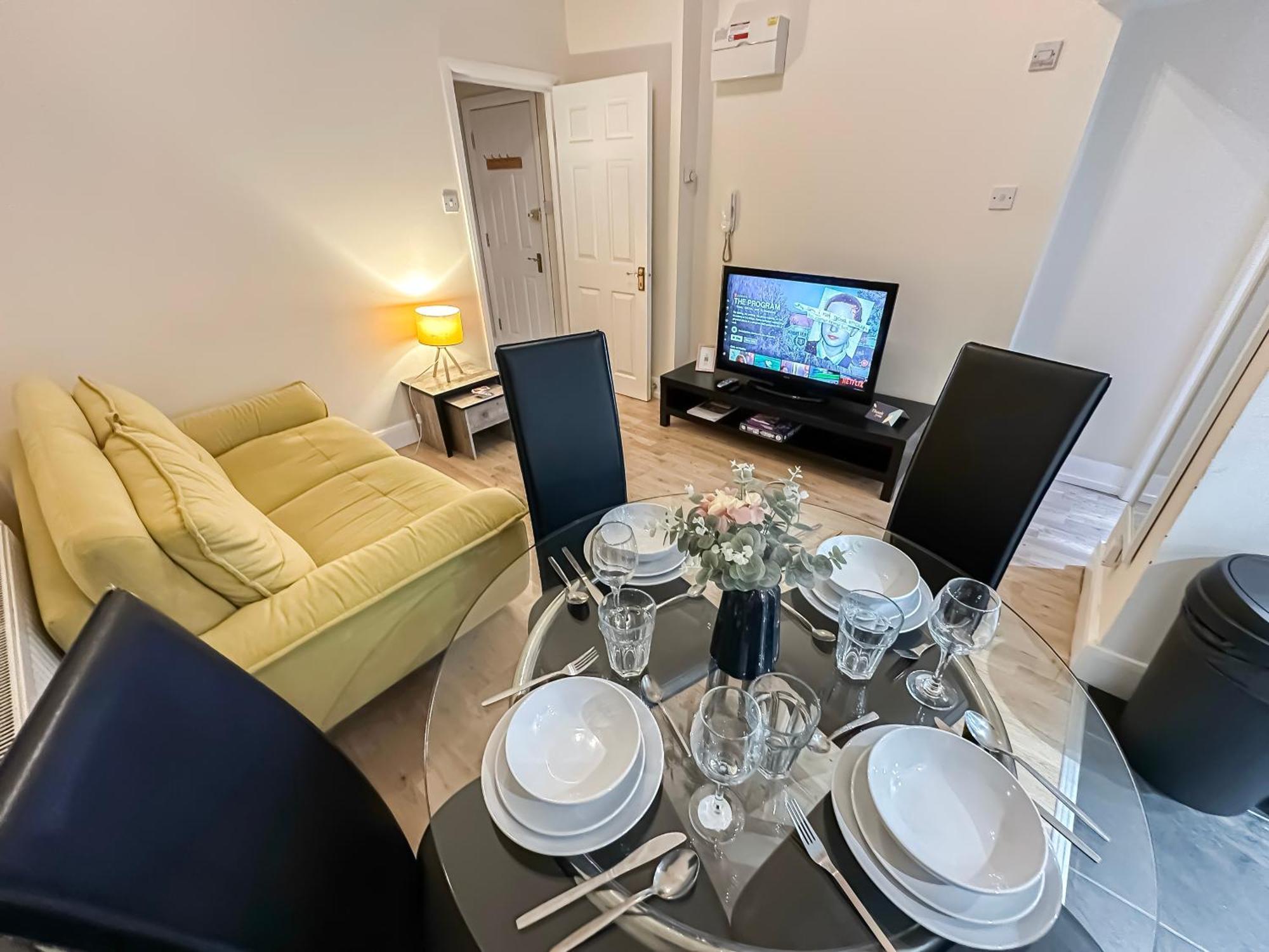 1-Bedroom Flat With Small Garden & Paid Parking In Finsbury Park, Highbury Londýn Exteriér fotografie