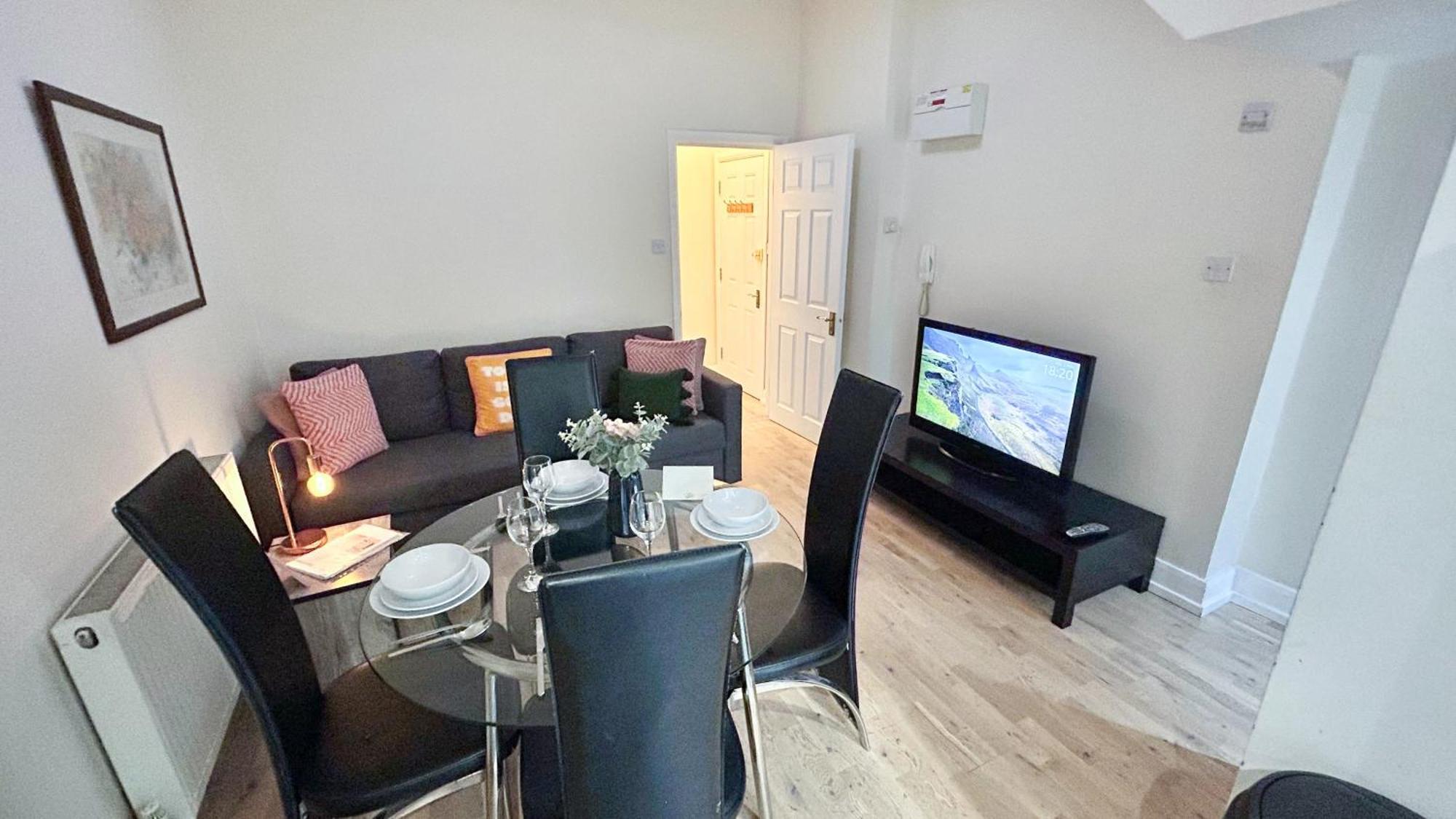 1-Bedroom Flat With Small Garden & Paid Parking In Finsbury Park, Highbury Londýn Exteriér fotografie