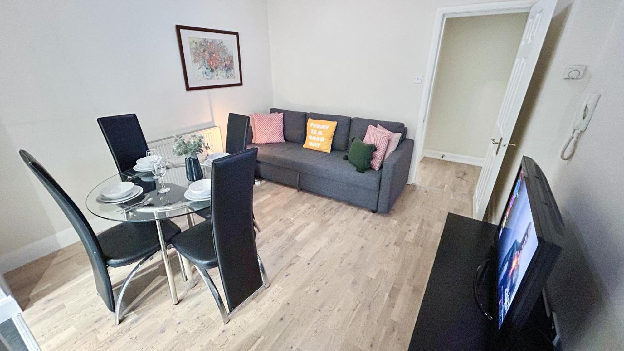 1-Bedroom Flat With Small Garden & Paid Parking In Finsbury Park, Highbury Londýn Exteriér fotografie
