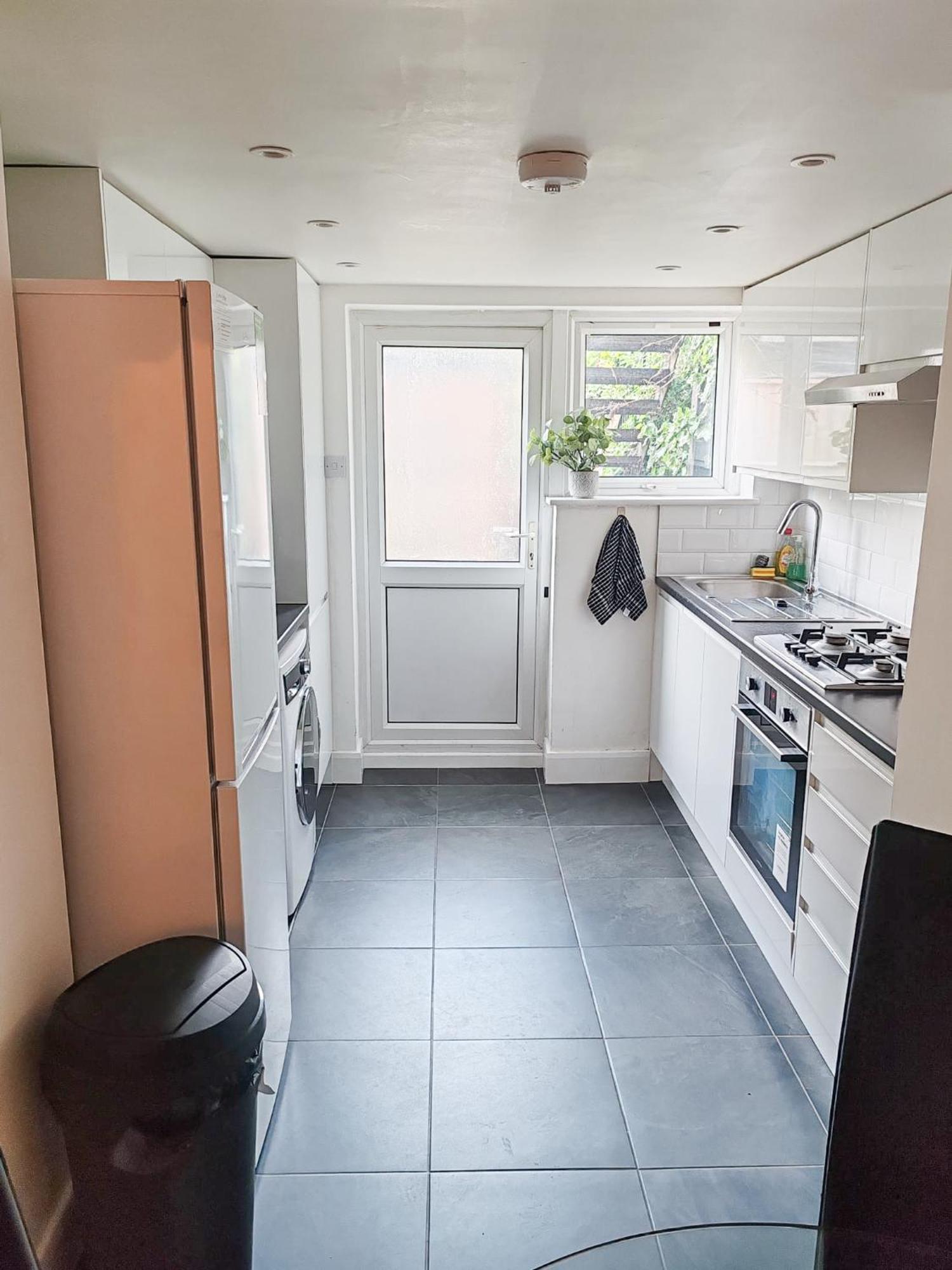 1-Bedroom Flat With Small Garden & Paid Parking In Finsbury Park, Highbury Londýn Exteriér fotografie