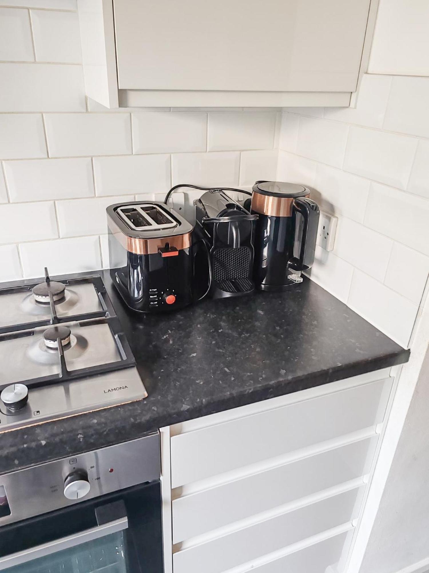 1-Bedroom Flat With Small Garden & Paid Parking In Finsbury Park, Highbury Londýn Exteriér fotografie