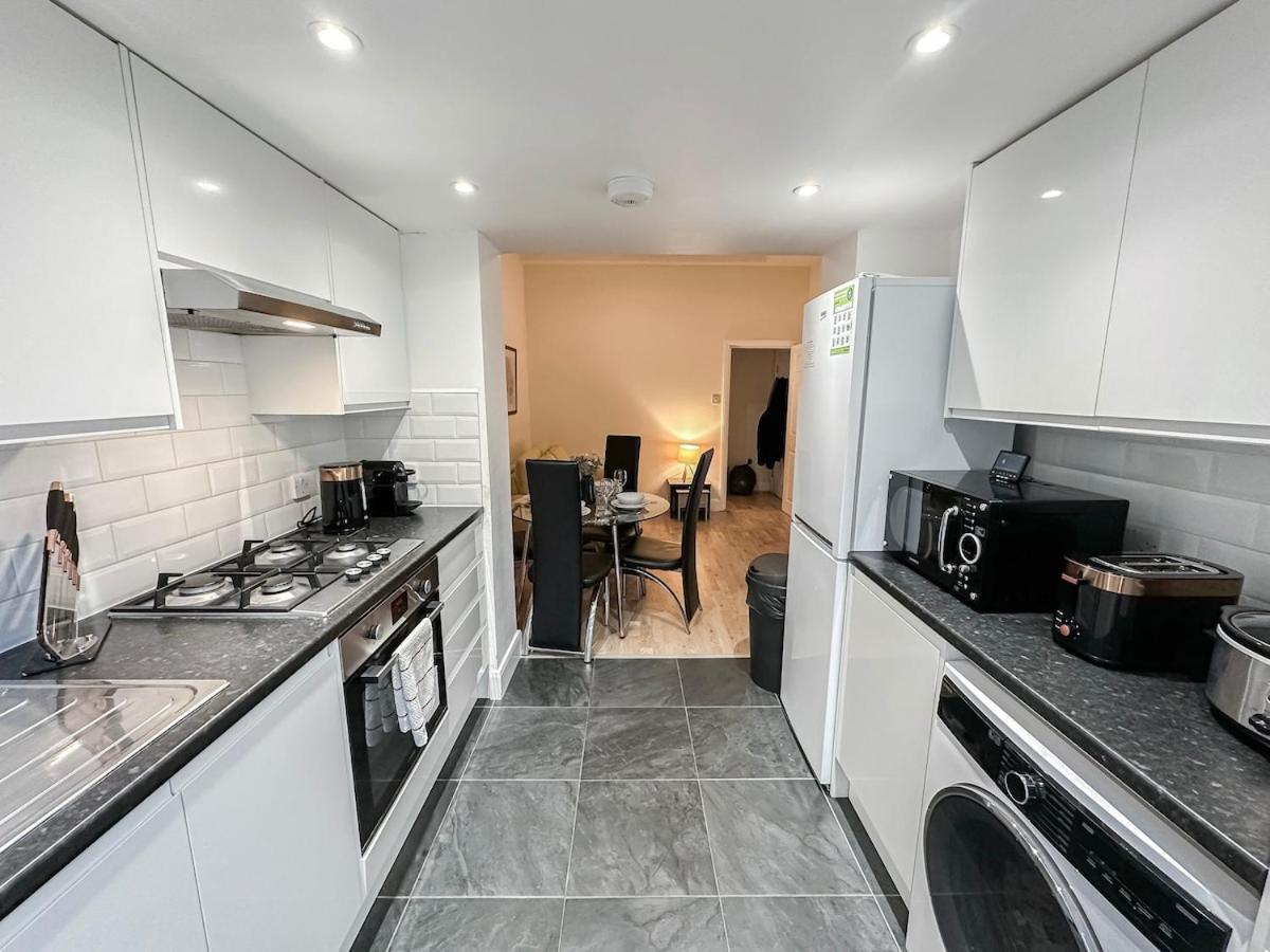 1-Bedroom Flat With Small Garden & Paid Parking In Finsbury Park, Highbury Londýn Exteriér fotografie