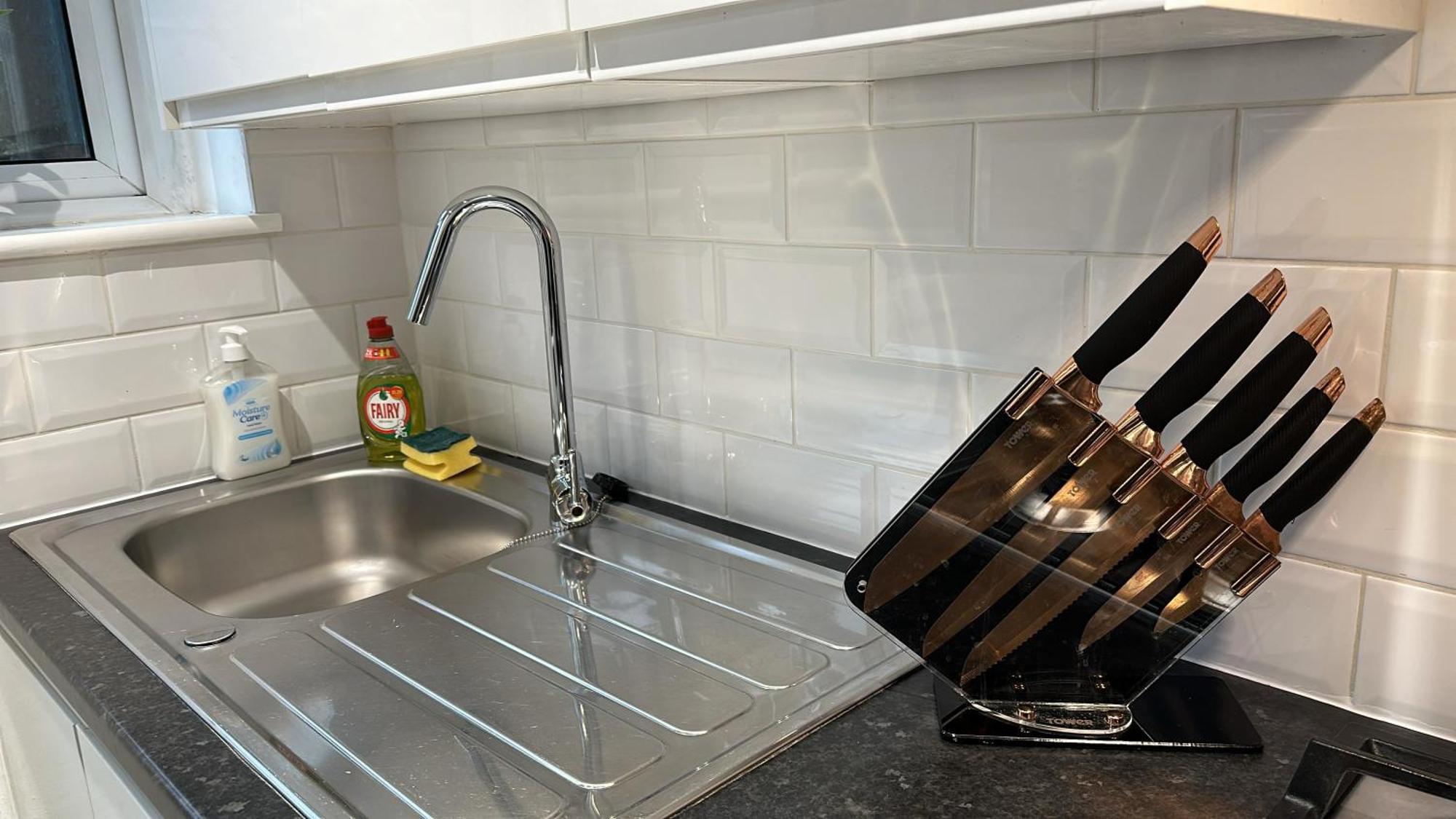 1-Bedroom Flat With Small Garden & Paid Parking In Finsbury Park, Highbury Londýn Exteriér fotografie